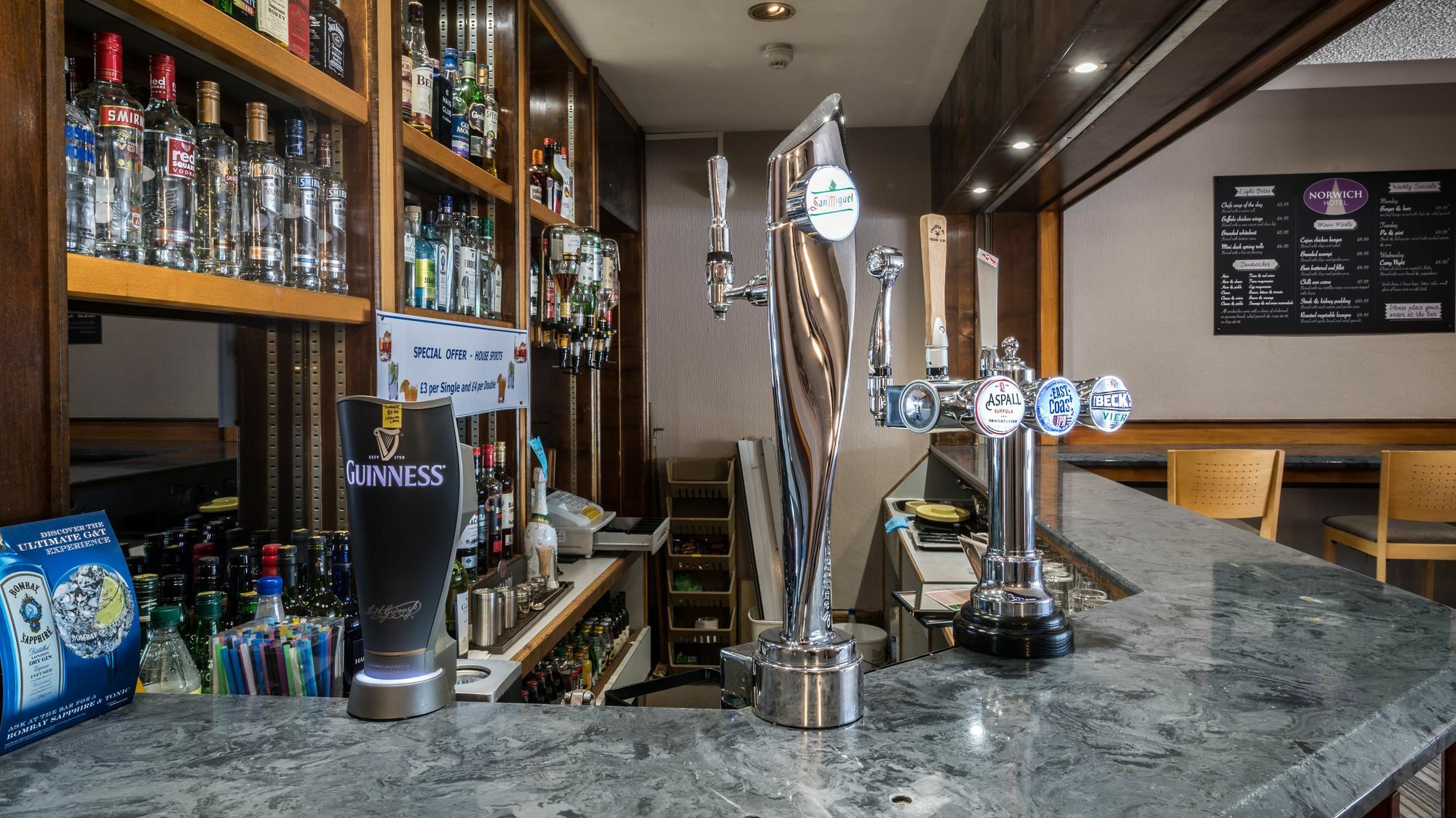 Norwich Hotel Kültér fotó